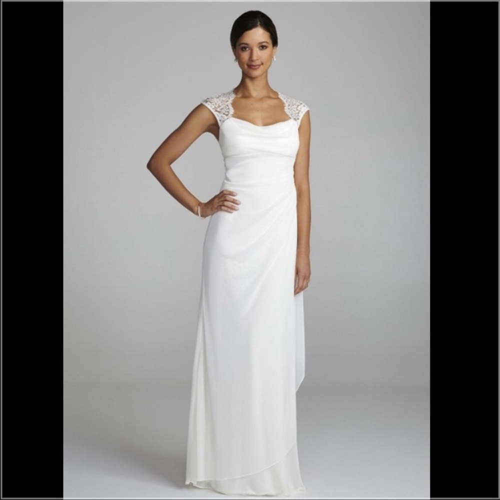 NWT Wedding dress Xcape Size 4❤️